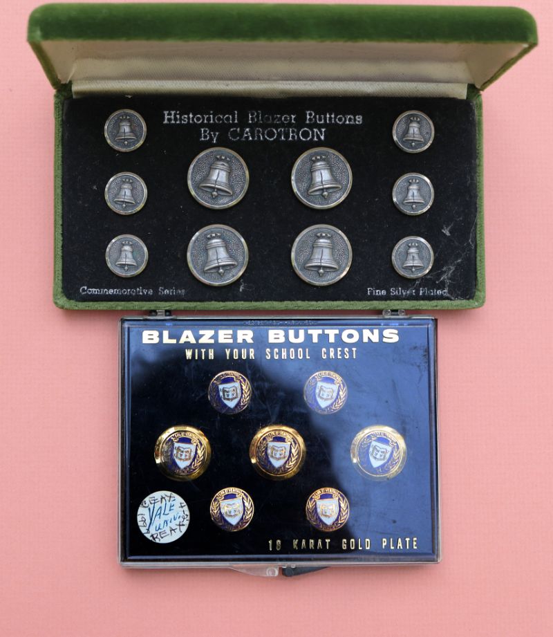 9 blazer buttons both sets
